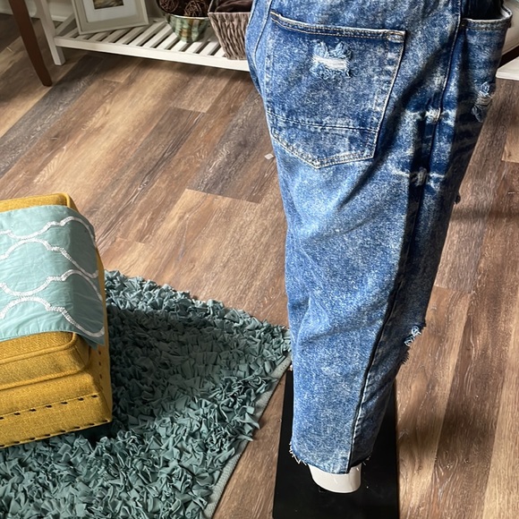 rue21 Men Relaxed Crop Jeans - Picture 5 of 15